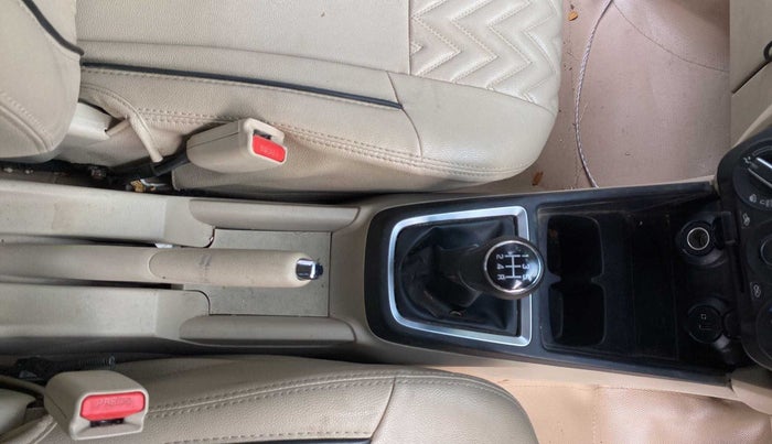 2021 Maruti Dzire VXI, Petrol, Manual, 45,603 km, Gear Lever