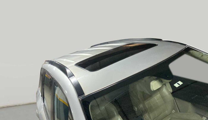 2015 Mahindra XUV500 W10, Diesel, Manual, 82,770 km, Roof