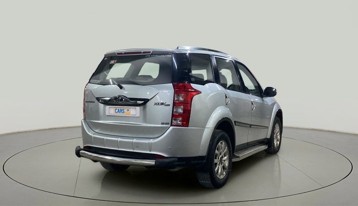 2015 Mahindra XUV500 W10, Diesel, Manual, 82,770 km, Right Back Diagonal