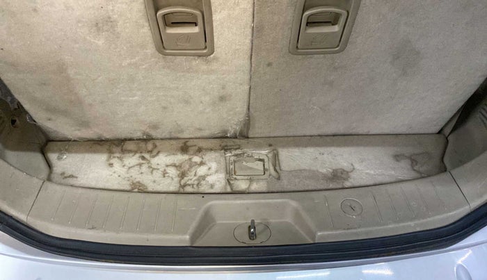 2015 Mahindra XUV500 W10, Diesel, Manual, 82,770 km, Boot Inside