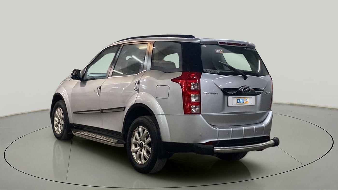 2015 Mahindra XUV500 W10, Diesel, Manual, 82,770 km, Left Back Diagonal