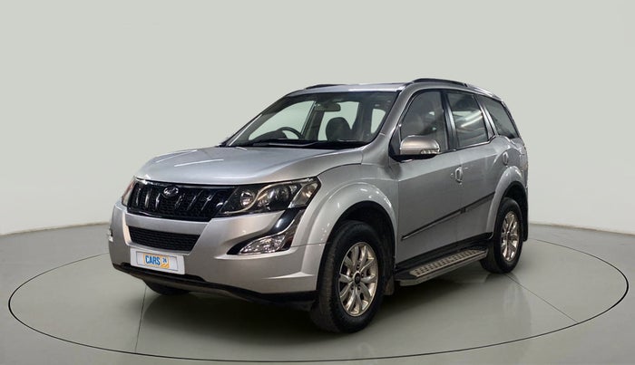 2015 Mahindra XUV500 W10, Diesel, Manual, 82,770 km, Left Front Diagonal