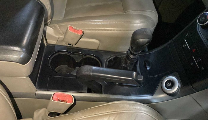 2015 Mahindra XUV500 W10, Diesel, Manual, 82,770 km, Gear Lever