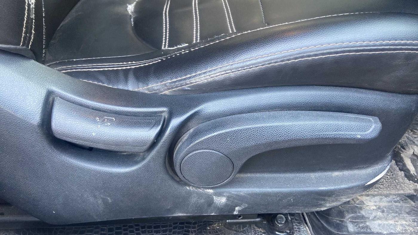 2018 Hyundai Creta SX AT 1.6 PETROL, Petrol, Automatic, 81,984 km, Driver Side Adjustment Panel