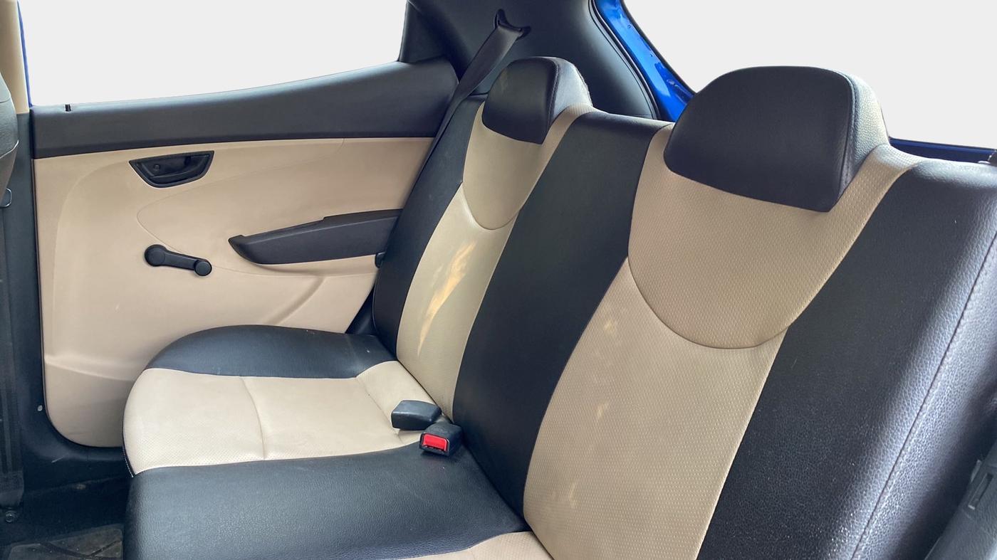 2014 Hyundai Eon ERA +, Petrol, Manual, 34,133 km, Right Side Rear Door Cabin
