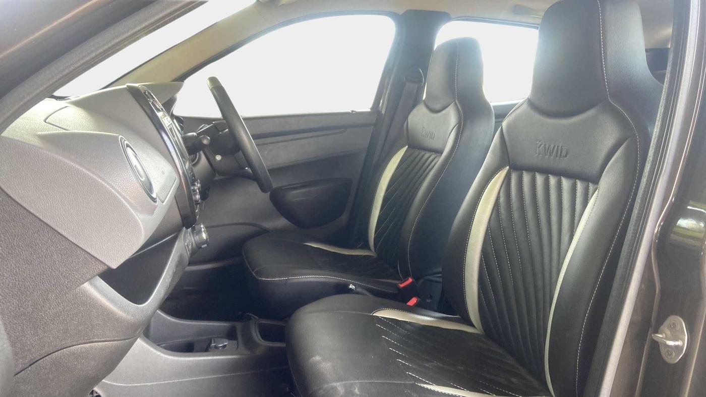 2019 Renault Kwid RXT 1.0 AMT (O), Petrol, Automatic, 29,509 km, Right Side Front Door Cabin