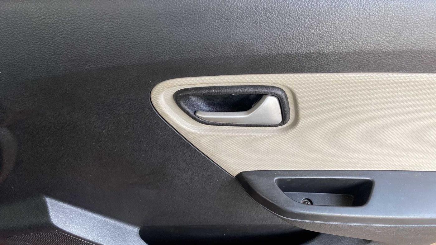 2022 Maruti Alto LXI O, Petrol, Manual, 7,278 km, Driver Side Door Panels Control