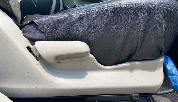 2014 Maruti Celerio VXI AMT, Petrol, Automatic, 76,408 km, Driver Side Adjustment Panel