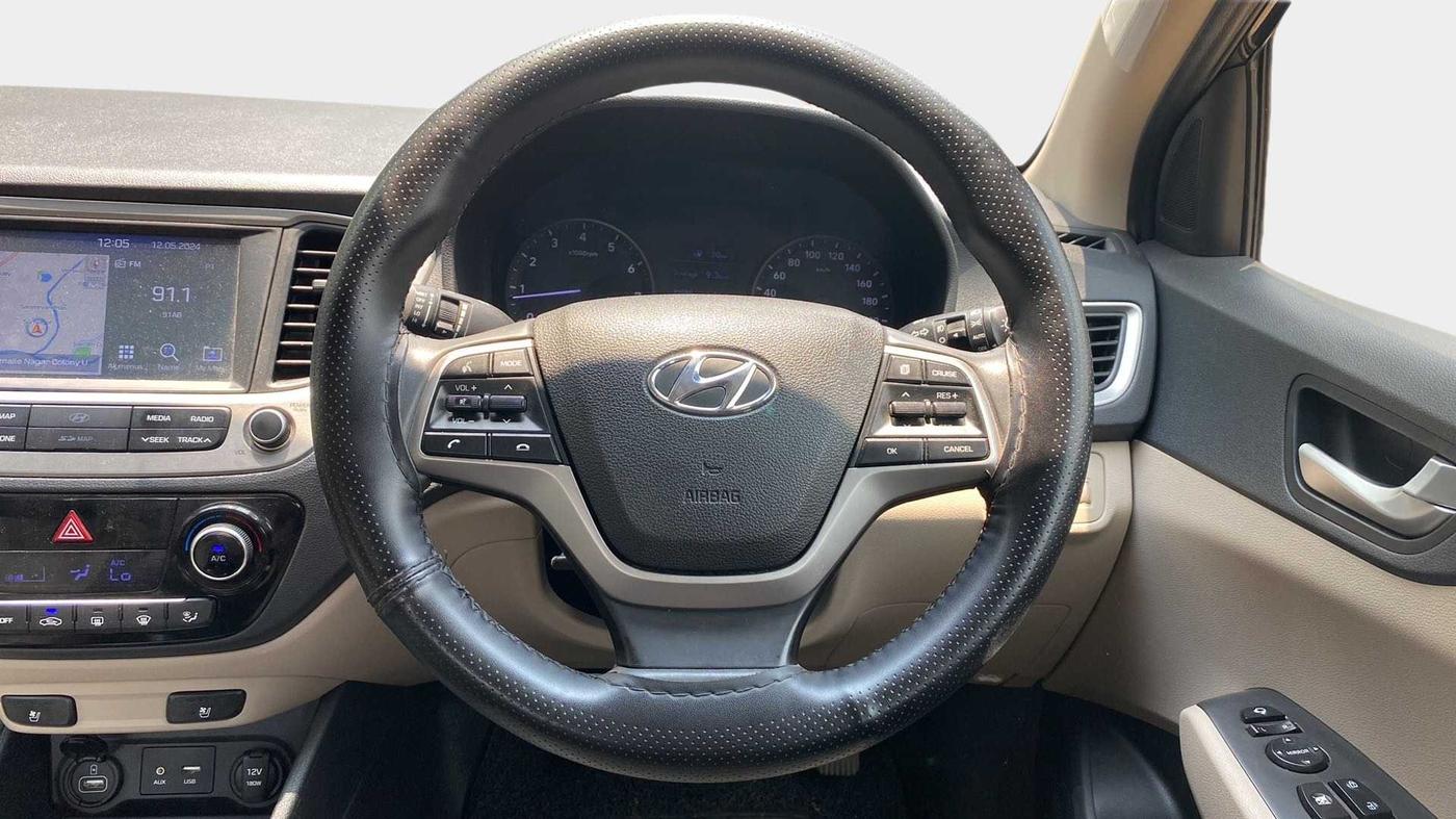 2019 Hyundai Verna 1.6 VTVT SX O, Petrol, Manual, 53,292 km, Steering Wheel Close Up