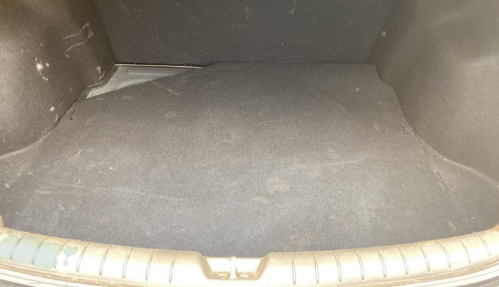 2019 Hyundai Verna 1.6 VTVT SX O, Petrol, Manual, 53,292 km, Boot Inside