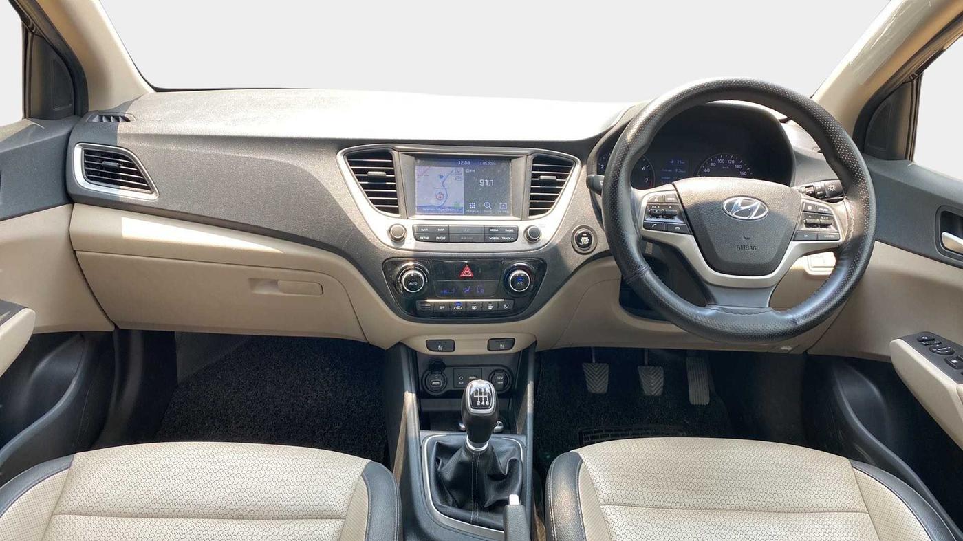 2019 Hyundai Verna 1.6 VTVT SX O, Petrol, Manual, 53,292 km, Dashboard