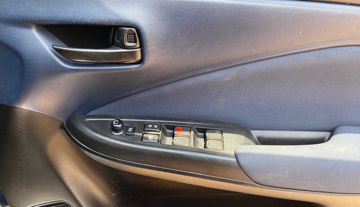 2022 Maruti Baleno DELTA PETROL 1.2, Petrol, Manual, 15,261 km, Driver Side Door Panels Control