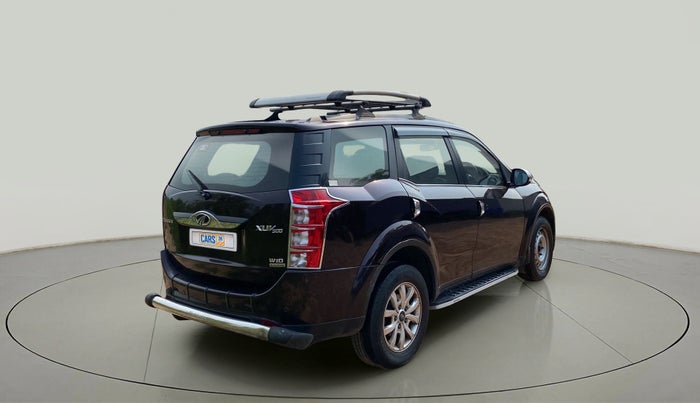 2017 Mahindra XUV500 W10 AWD AT, Diesel, Automatic, 85,756 km, Right Back Diagonal