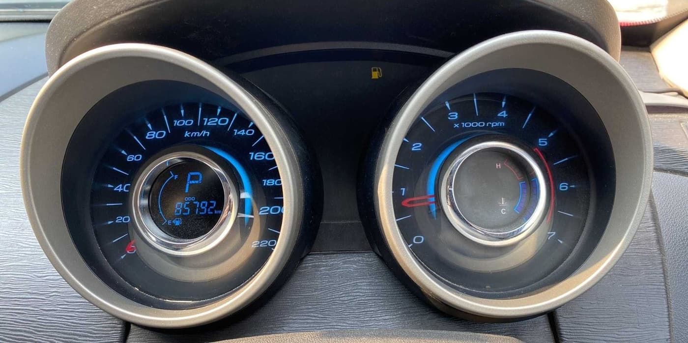 2017 Mahindra XUV500 W10 AWD AT, Diesel, Automatic, 85,756 km, Odometer Image