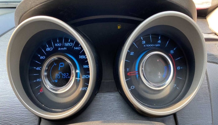 2017 Mahindra XUV500 W10 AWD AT, Diesel, Automatic, 85,756 km, Odometer Image