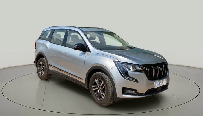 2021 Mahindra XUV700 AX 5 P MT 5 STR, Petrol, Manual, 23,149 km, Right Front Diagonal