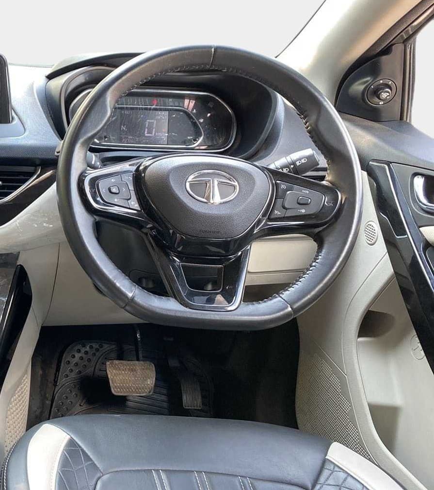 2022 Tata NEXON XZA PLUS SUNROOF PETROL, Petrol, Automatic, 23,682 km, Steering Wheel Close Up