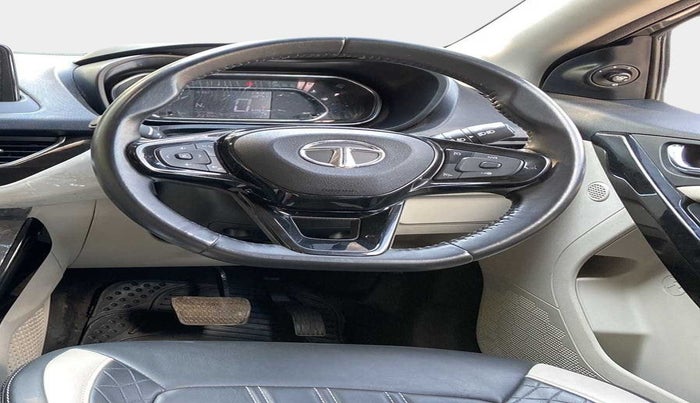 2022 Tata NEXON XZA PLUS SUNROOF PETROL, Petrol, Automatic, 23,682 km, Steering Wheel Close Up