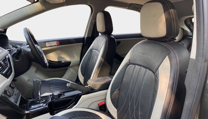 2022 Tata NEXON XZA PLUS SUNROOF PETROL, Petrol, Automatic, 23,682 km, Right Side Front Door Cabin