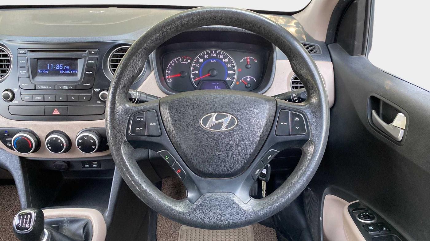 2015 Hyundai Grand i10 SPORTZ 1.2 KAPPA VTVT, CNG, Manual, 82,601 km, Steering Wheel Close Up
