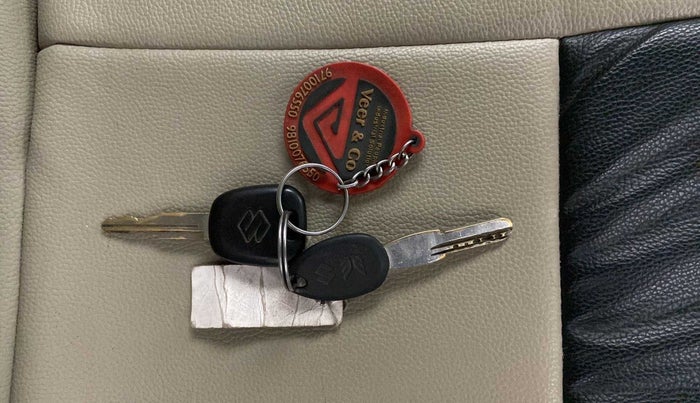 2019 Maruti Alto K10 VXI, Petrol, Manual, 49,670 km, Key Close Up