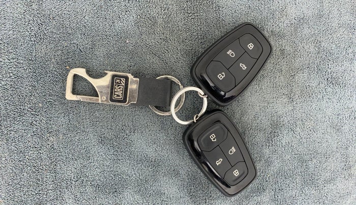 2020 Tata ALTROZ XT PETROL, Petrol, Manual, 19,610 km, Key Close Up