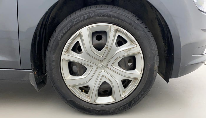 2020 Tata ALTROZ XT PETROL, Petrol, Manual, 19,610 km, Right Front Wheel