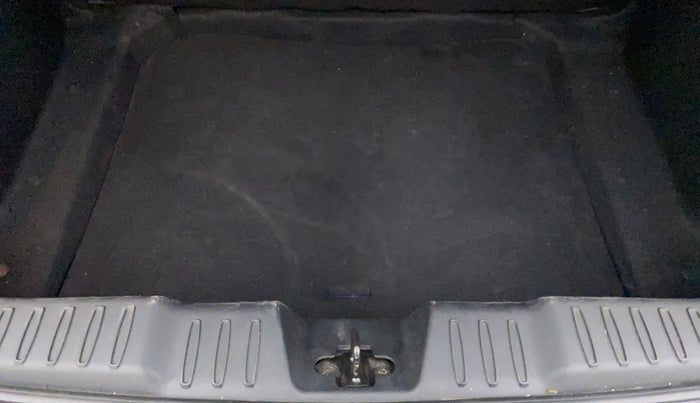 2020 Tata ALTROZ XT PETROL, Petrol, Manual, 19,610 km, Boot Inside