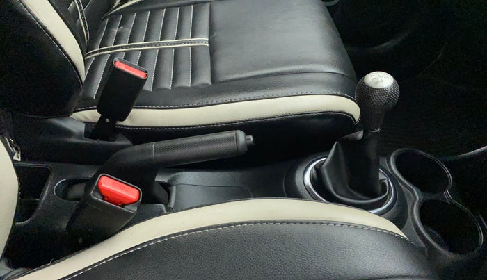 2019 Honda BR-V 1.5L I-VTEC S, Petrol, Manual, 14,869 km, Gear Lever