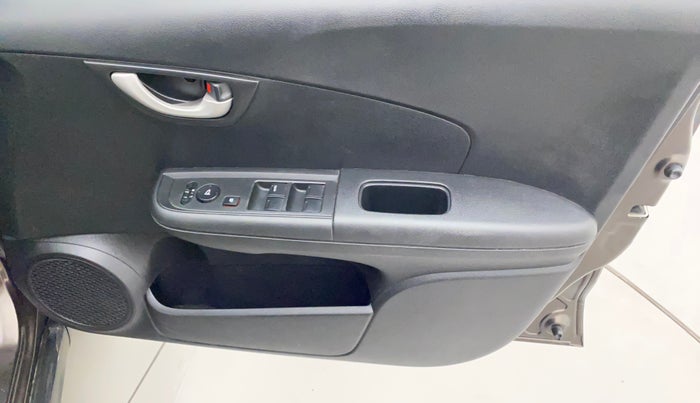 2019 Honda BR-V 1.5L I-VTEC S, Petrol, Manual, 14,869 km, Driver Side Door Panels Control