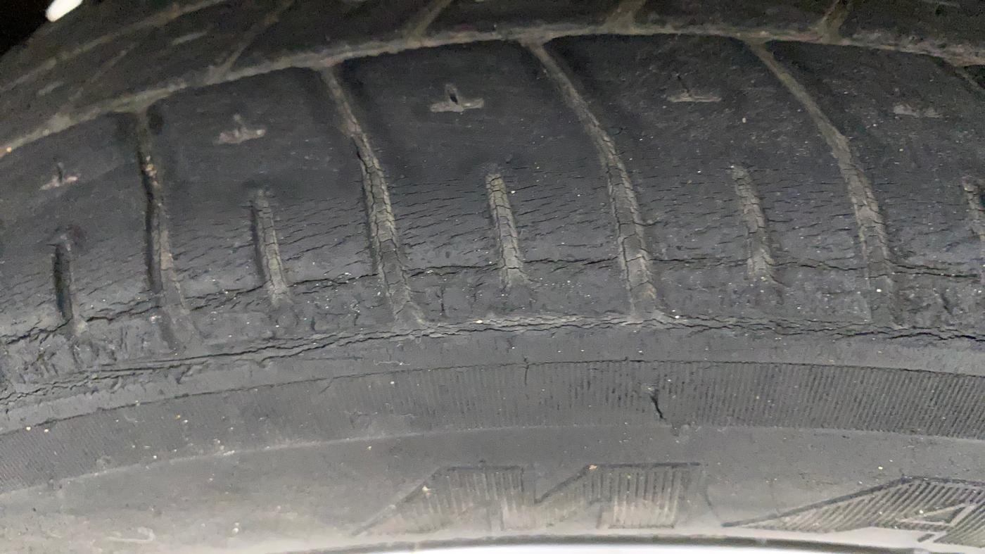 2017 Maruti Wagon R 1.0 VXI+, Petrol, Manual, 78,453 km, Right Rear Tyre Tread