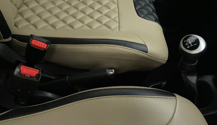2017 Maruti Wagon R 1.0 VXI+, Petrol, Manual, 78,453 km, Gear Lever