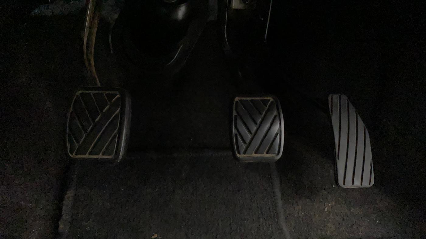 2017 Maruti Wagon R 1.0 VXI+, Petrol, Manual, 78,453 km, Pedals