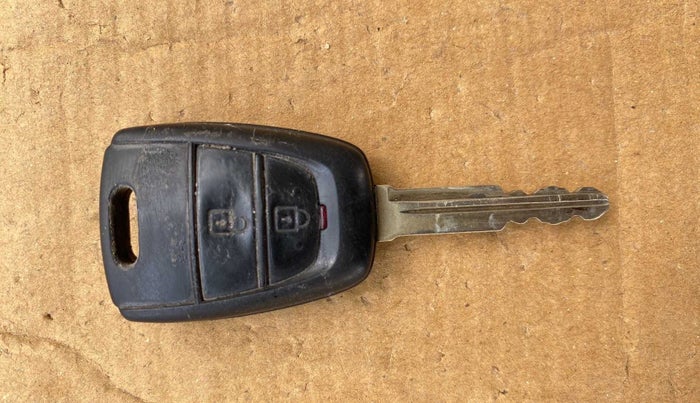 2019 Hyundai Grand i10 SPORTZ AT 1.2 KAPPA VTVT, Petrol, Automatic, 33,740 km, Key Close Up