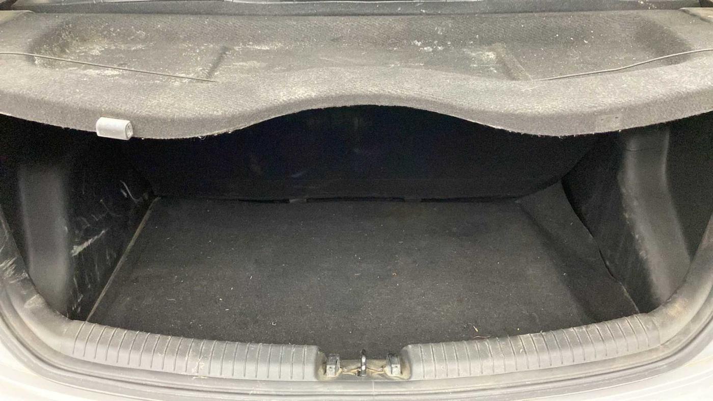 2018 Hyundai Grand i10 MAGNA 1.2 KAPPA VTVT, Petrol, Manual, 32,410 km, Boot Inside