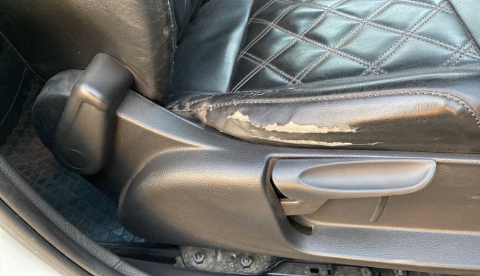 2019 Volkswagen Polo HIGHLINE PLUS 1.0, Petrol, Manual, 42,625 km, Driver Side Adjustment Panel