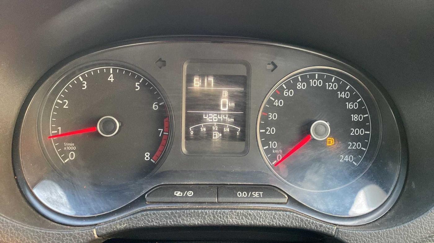 2019 Volkswagen Polo HIGHLINE PLUS 1.0, Petrol, Manual, 42,625 km, Odometer Image