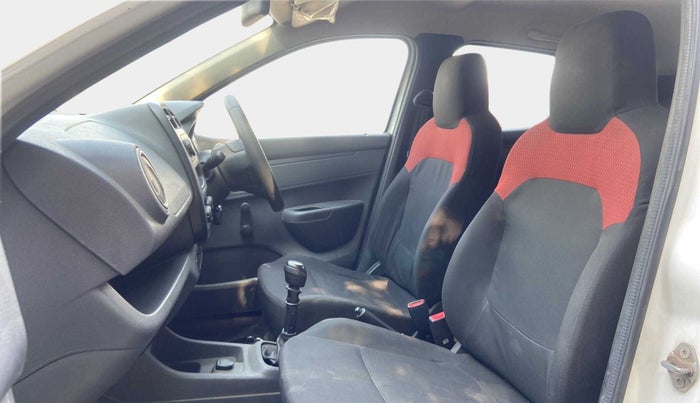 2016 Renault Kwid RXL, Petrol, Manual, 33,904 km, Right Side Front Door Cabin