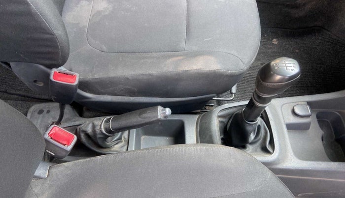 2016 Renault Kwid RXL, Petrol, Manual, 33,904 km, Gear Lever