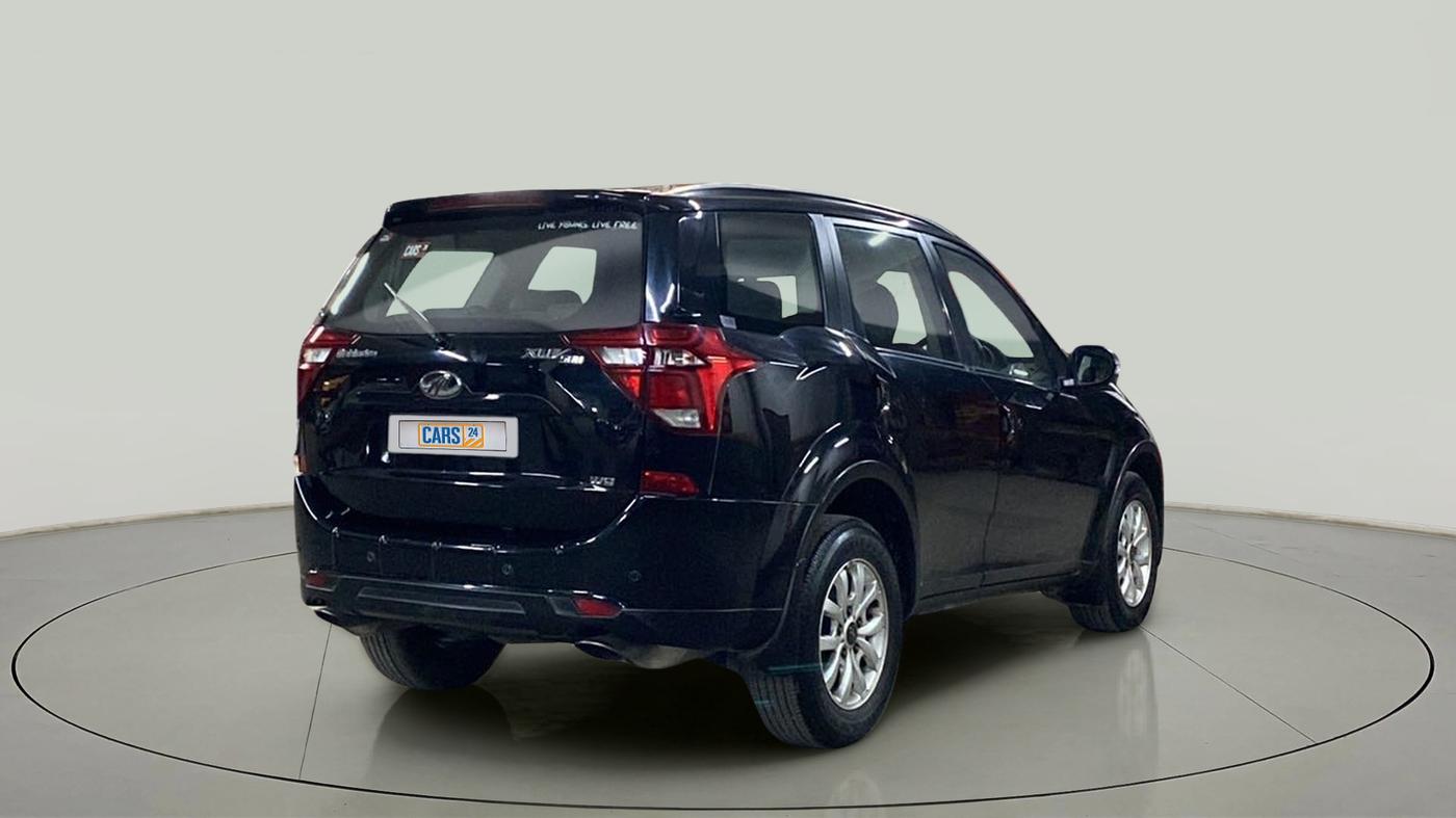 2018 Mahindra XUV500 W9, Diesel, Manual, 88,691 km, Right Back Diagonal