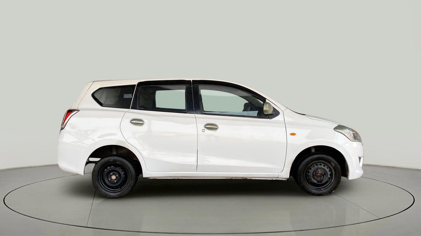 2015 Datsun Go Plus T, Petrol, Manual, 37,838 km, Right Side View