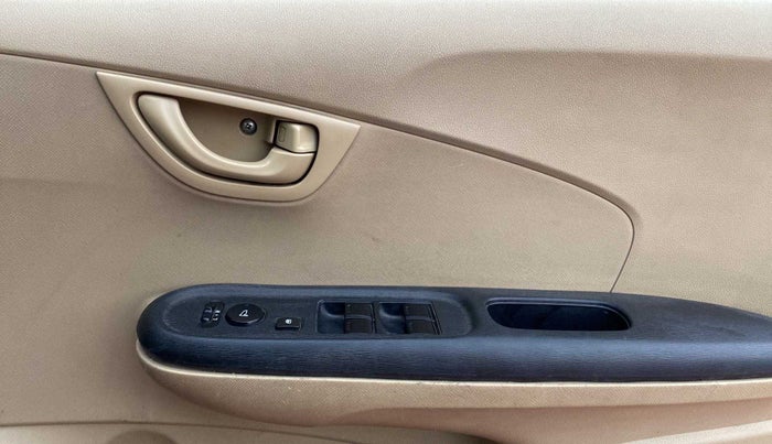 2014 Honda Brio S MT, Petrol, Manual, 71,306 km, Driver Side Door Panels Control