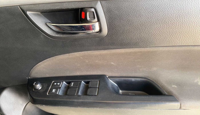 2013 Maruti Swift VXI, Petrol, Manual, 27,247 km, Driver Side Door Panels Control