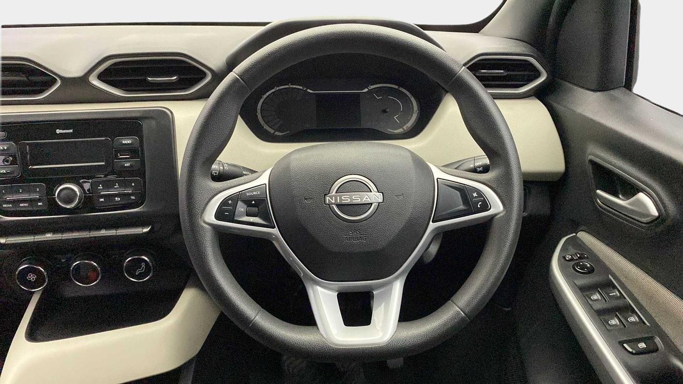 2022 Nissan MAGNITE XL, Petrol, Manual, 41,506 km, Steering Wheel Close Up