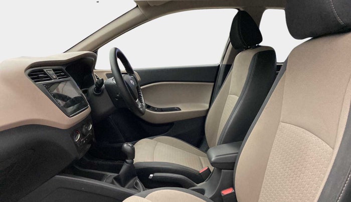 2017 Hyundai Elite i20 MAGNA EXECUTIVE 1.2, Petrol, Manual, 27,659 km, Right Side Front Door Cabin