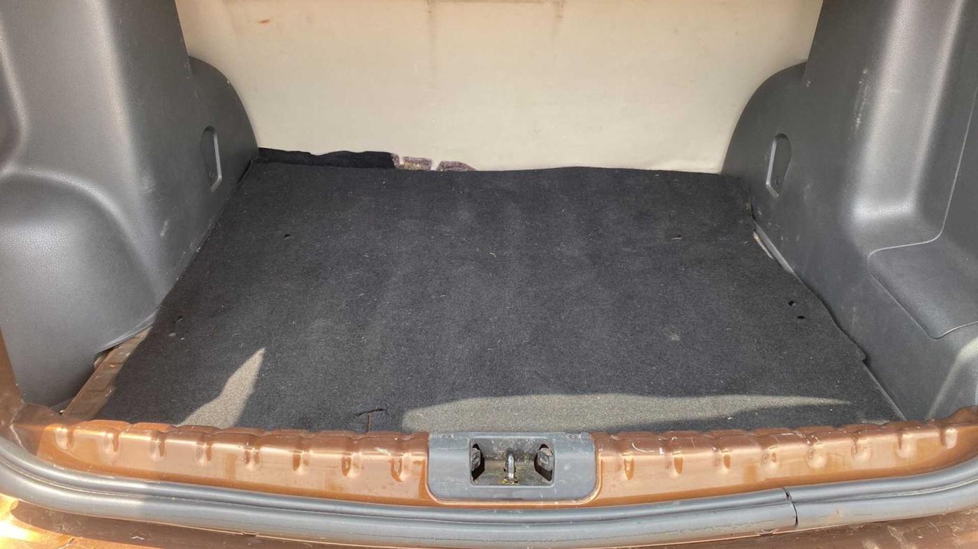 2014 Renault Duster 85 PS RXL DIESEL, Diesel, Manual, 80,944 km, Boot Inside