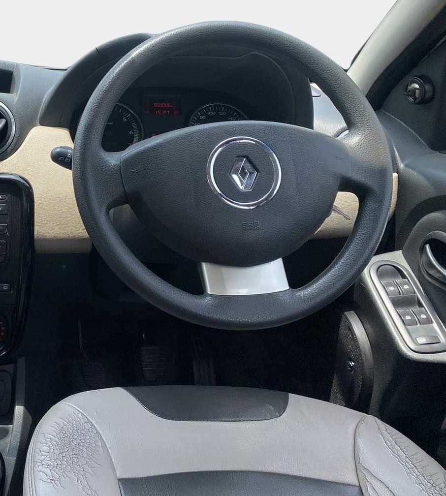 2014 Renault Duster 85 PS RXL DIESEL, Diesel, Manual, 80,944 km, Steering Wheel Close Up