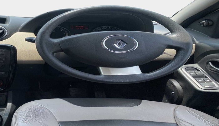 2014 Renault Duster 85 PS RXL DIESEL, Diesel, Manual, 80,944 km, Steering Wheel Close Up