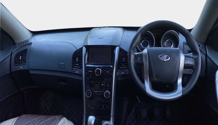 2018 Mahindra XUV500 W7, Diesel, Manual, 99,076 km, Dashboard
