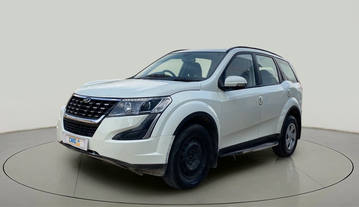 2018 Mahindra XUV500 W7, Diesel, Manual, 99,076 km, Left Front Diagonal